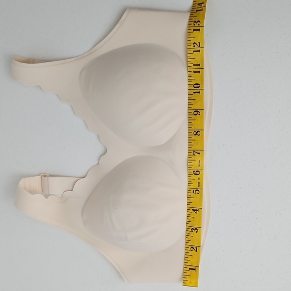 Comfelie Airlite Breathable Seamless Bra Small Wireless Scallop Edges - Picture 8 of 10